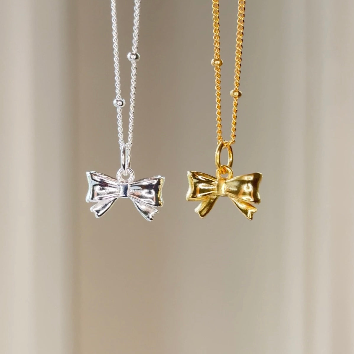 Bow Necklace