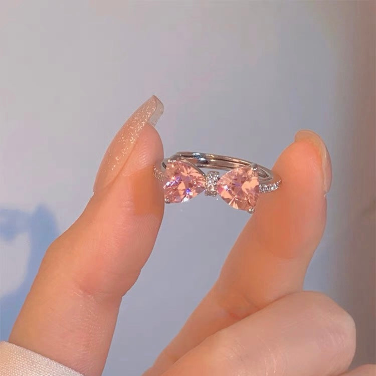 Tiny Bow Ring